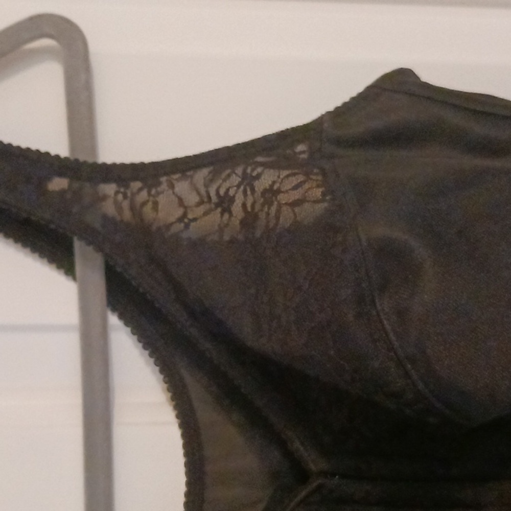Exquisite Form 36E(DD) bra